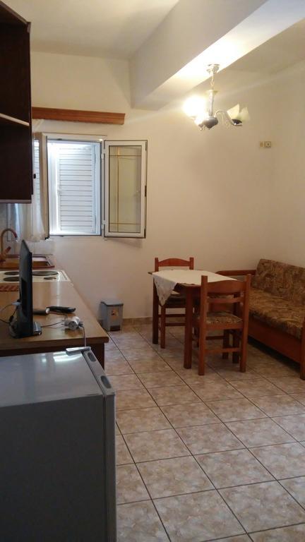 Elena Apartament Sarandë Eksteriør billede